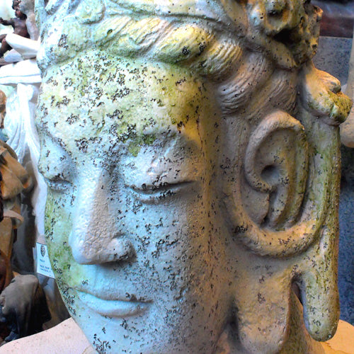 [src: https://orlandi-production.s3.amazonaws.com/images/1506/original.jpg]