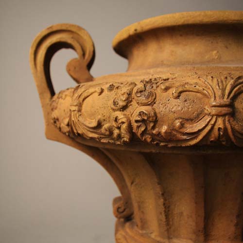 [src: https://orlandi-production.s3.amazonaws.com/images/1141/original.jpg]